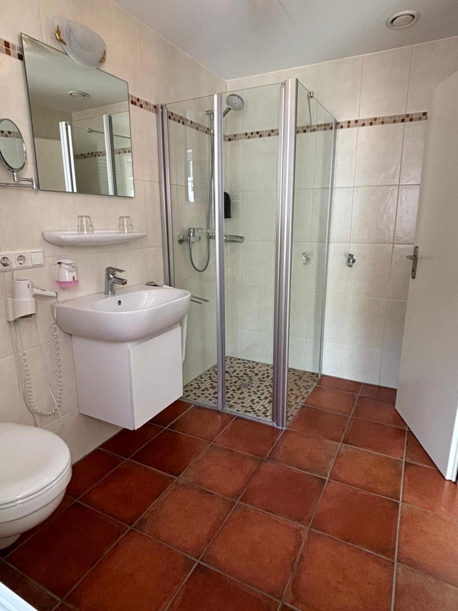 Hotel-Gasthof Adler Lindau  Rom bilde
