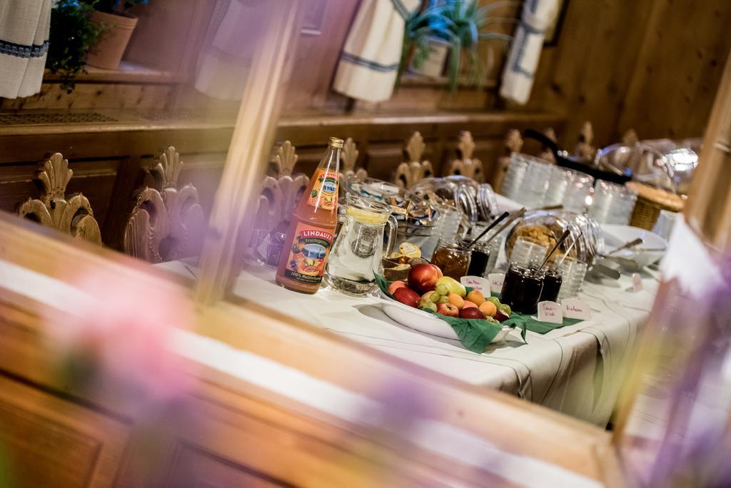 Hotel-Gasthof Adler Lindau  Rom bilde